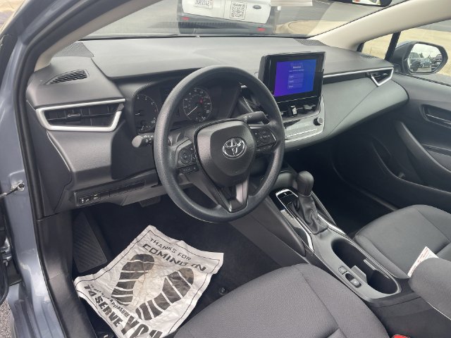 Used 2025 Toyota Corolla LE FWD image 18