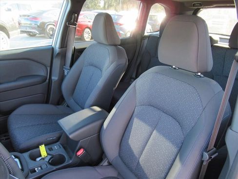 Used 2025 Subaru Forester Premium image 16