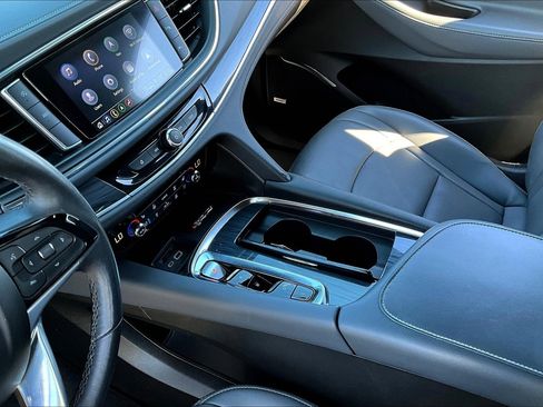 Used 2024 Buick Enclave Premium image 14