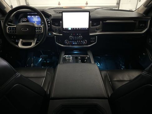 Used 2024 Ford Expedition XLT AWD/4WD image 20