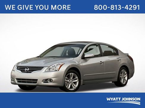Used 2010 Nissan Altima 2.5 SL w/ SL Pkg image 1