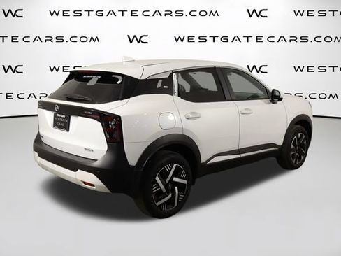 Used 2025 Nissan Kicks SV FWD image 39