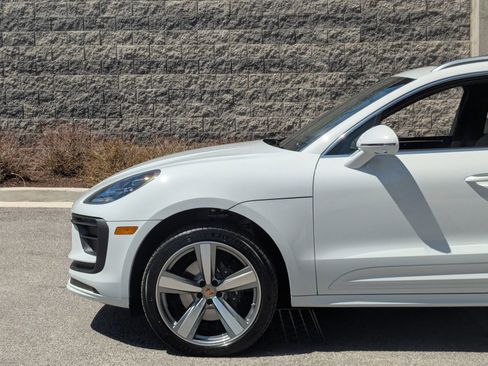New 2026 Porsche Macan AWD/4WD image 11