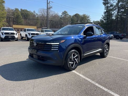 New 2026 Nissan Kicks SV w/ SV Premium Package image 2