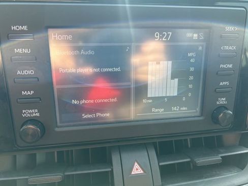 Used 2019 Toyota RAV4 LE image 13