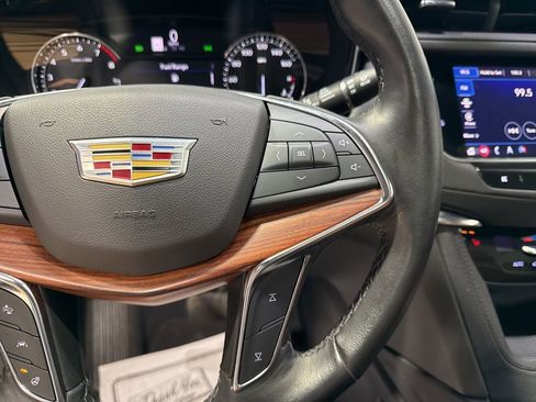 Used 2022 Cadillac XT5 Premium Luxury w/ LPO, Floor Liner Package AWD/4WD image 12
