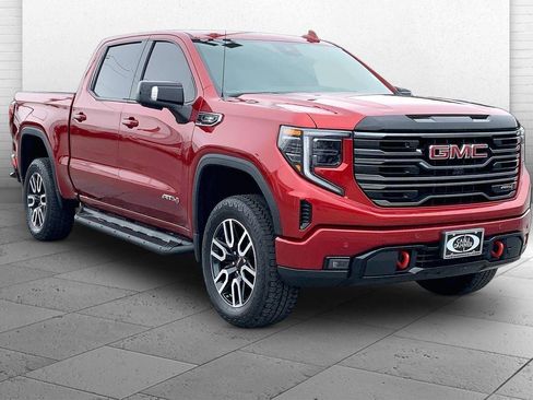 Used 2025 GMC Sierra 1500 AT4 w/ Technology Package AWD/4WD image 1