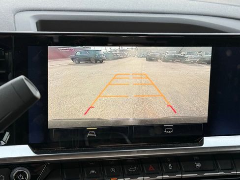 Used 2025 Chevrolet Silverado 1500 LT image 23