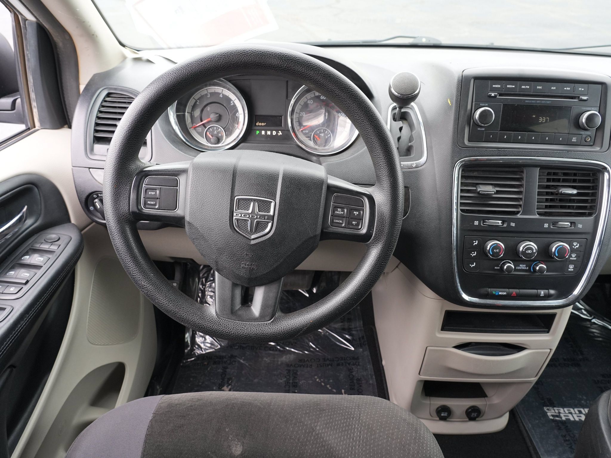 Used 2016 Dodge Grand Caravan SE w/ Quick Order Package 29E SE FWD image 19