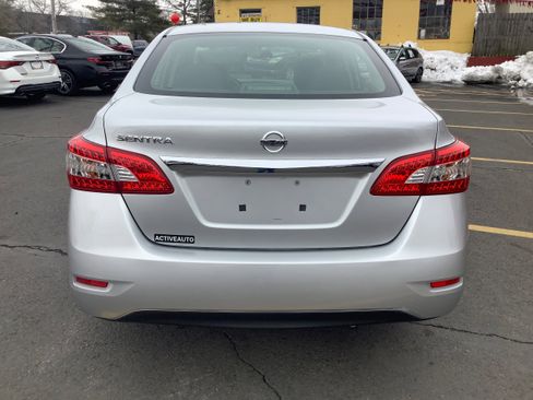 Used 2015 Nissan Sentra S image 6