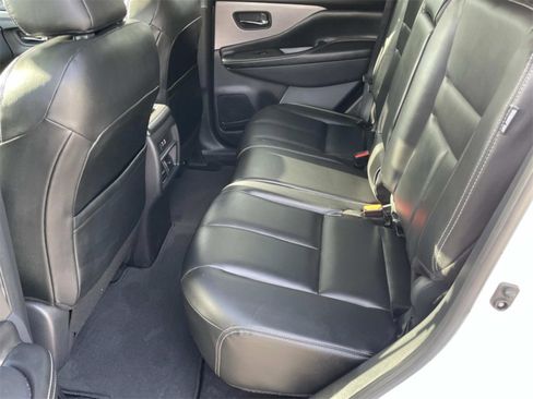 Used 2024 Nissan Murano SV image 19