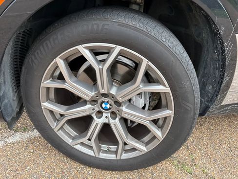 Used 2021 BMW X7 xDrive40i AWD/4WD image 9