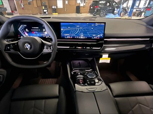 New 2026 BMW 530i w/ Premium Package image 5