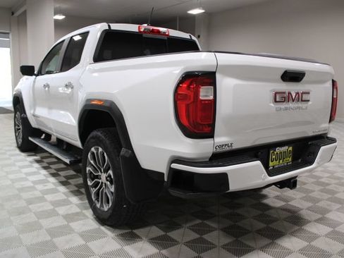 Used 2023 GMC Canyon Denali AWD/4WD image 9