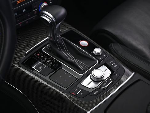 Used 2013 Audi S6 Prestige image 32