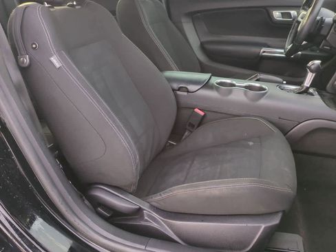 Used 2018 Ford Mustang Coupe image 20