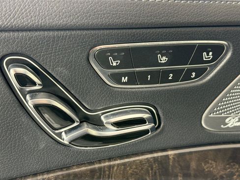 Used 2015 Mercedes-Benz S 550 Sedan image 29