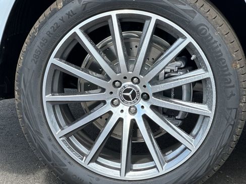 New 2026 Mercedes-Benz GLS 450 4MATIC image 33