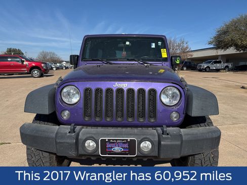 Used 2017 Jeep Wrangler Unlimited Sport w/ Connectivity Group image 2