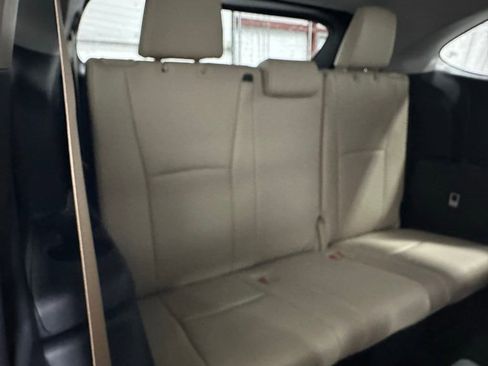 Used 2025 Toyota Highlander XLE image 63