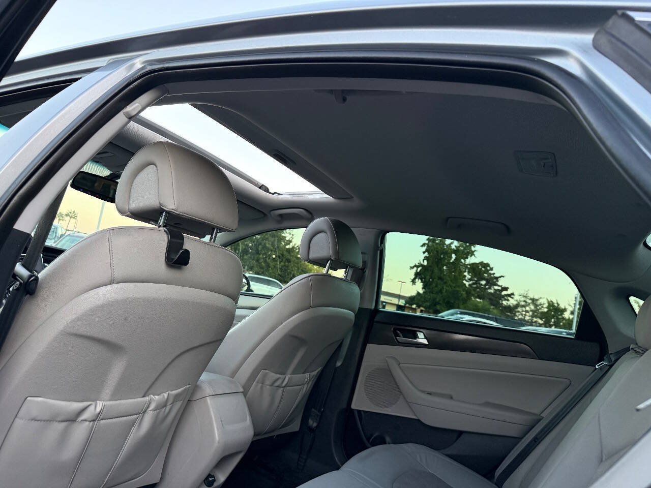 Used 2016 Hyundai Sonata Sport w/ Option Group 1V FWD image 19