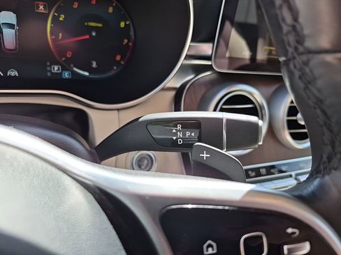 Used 2022 Mercedes-Benz GLC 300 4MATIC w/ Driver Assistance Package image 39