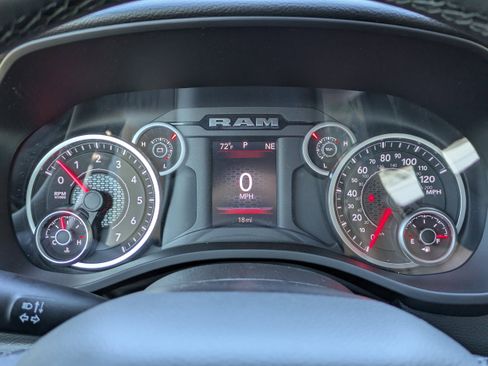 New 2026 RAM 1500 4x4 Crew Cab image 29