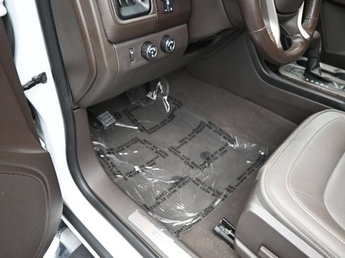 Used 2021 GMC Canyon Denali AWD/4WD image 13