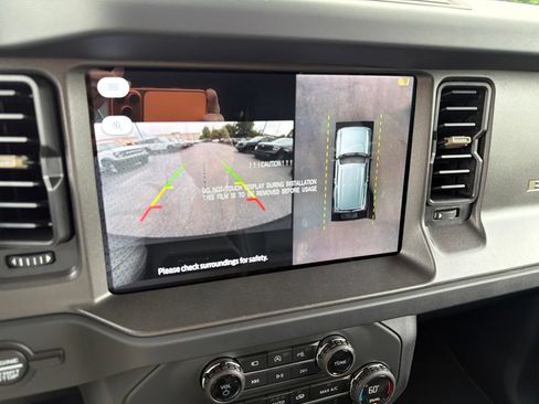 New 2026 Ford Bronco Badlands AWD/4WD image 3