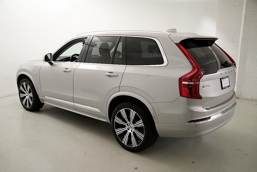 Certified 2024 Volvo XC90 T8 Ultimate w/ Protection Package Premier AWD/4WD image 7