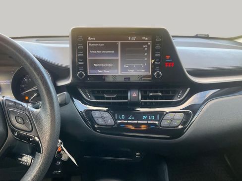 Used 2020 Toyota C-HR LE FWD image 7