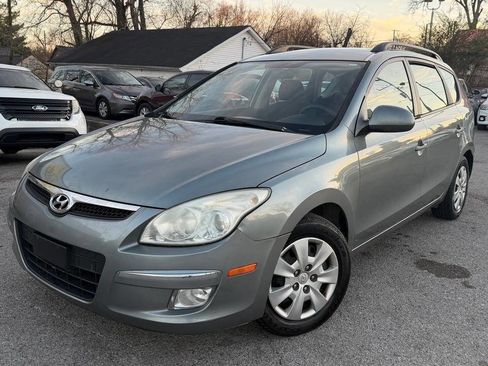 Used 2010 Hyundai Elantra SE w/ Popular Equipment Pkg 2 image 2