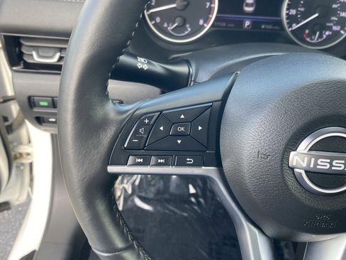 Used 2025 Nissan Sentra SV w/ All-Weather Package image 25