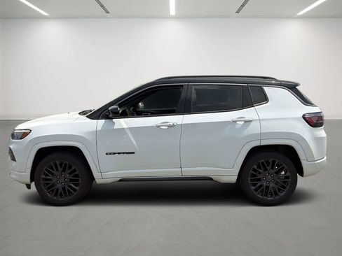 Used 2022 Jeep Compass High Altitude AWD/4WD image 2