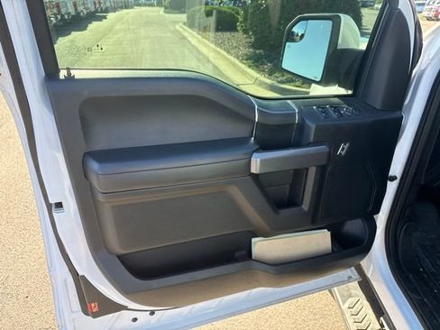 Used 2020 Ford F150 XLT w/ Equipment Group 302A Luxury AWD/4WD image 8