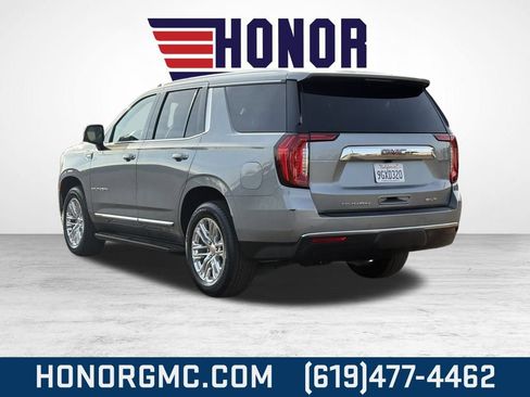 Used 2023 GMC Yukon SLT w/ SLT Premium Package image 5