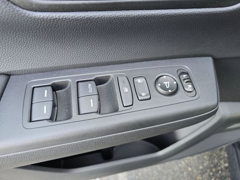 Certified 2025 Honda CR-V LX image 24