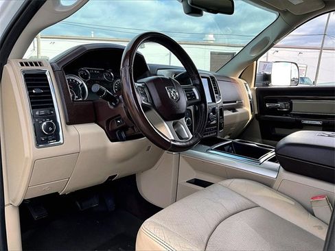 Used 2015 RAM 2500 Laramie w/ Convenience Group image 8