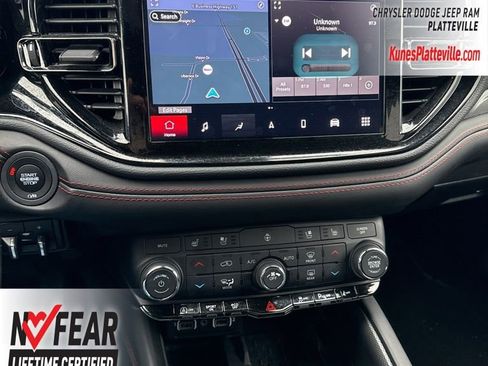 Used 2025 Dodge Durango GT image 16