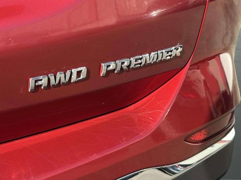 Used 2019 Chevrolet Equinox Premier image 6