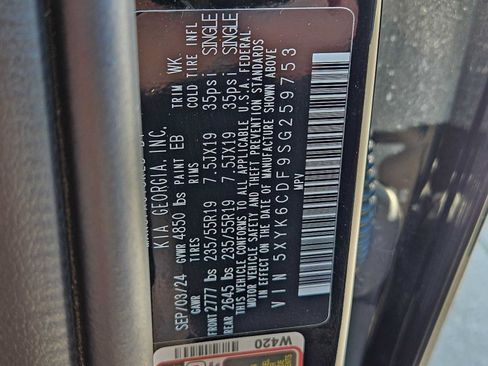 Used 2025 Kia Sportage X-Line w/ Premium Package AWD/4WD image 36
