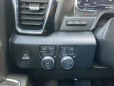 Used 2024 GMC Sierra 1500 Denali w/ Denali Reserve Package AWD/4WD image 13