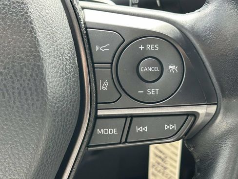 Used 2021 Toyota Camry SE FWD image 25