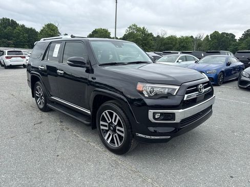 Used 2024 Toyota 4Runner Limited AWD/4WD image 7