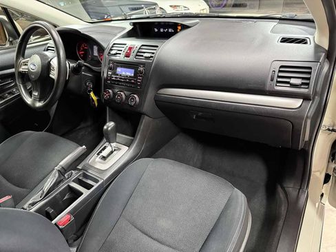 Used 2014 Subaru Crosstrek 2.0i Premium AWD/4WD image 11