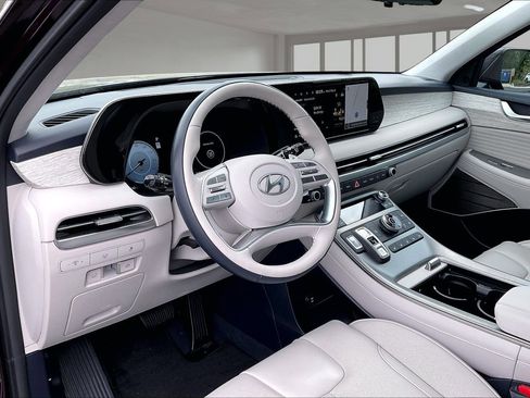 Used 2025 Hyundai Palisade Calligraphy AWD/4WD image 17