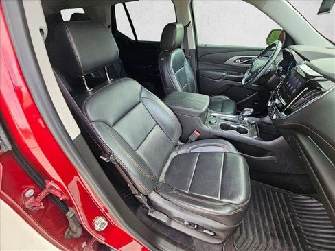 Used 2021 Chevrolet Traverse RS FWD image 20