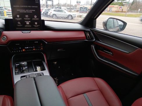 Certified 2025 MAZDA CX-70 Plug-In Hybrid w/ Premium Plus image 13