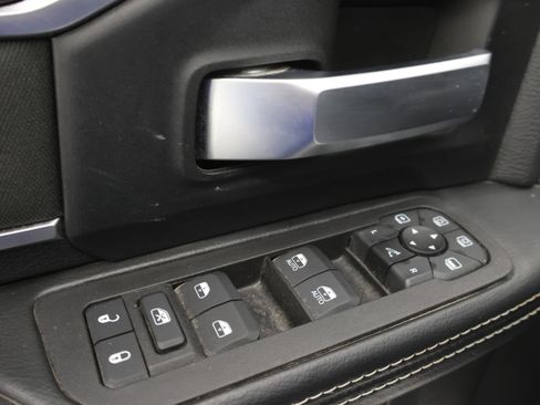 Used 2025 RAM 2500 Big Horn image 39