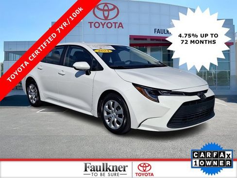 Certified 2024 Toyota Corolla LE image 1